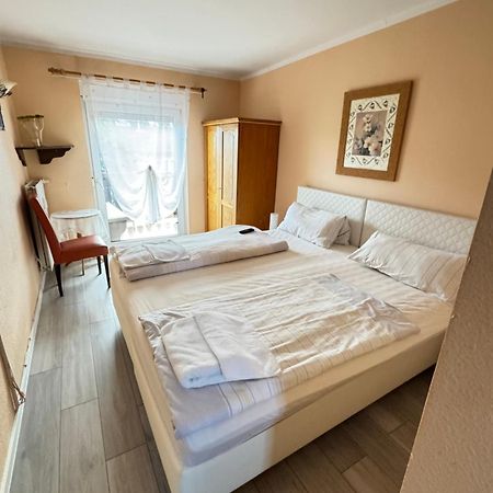 Hotel Zur Kueferschenke เนียร์ชไตน์ ภายนอก รูปภาพ