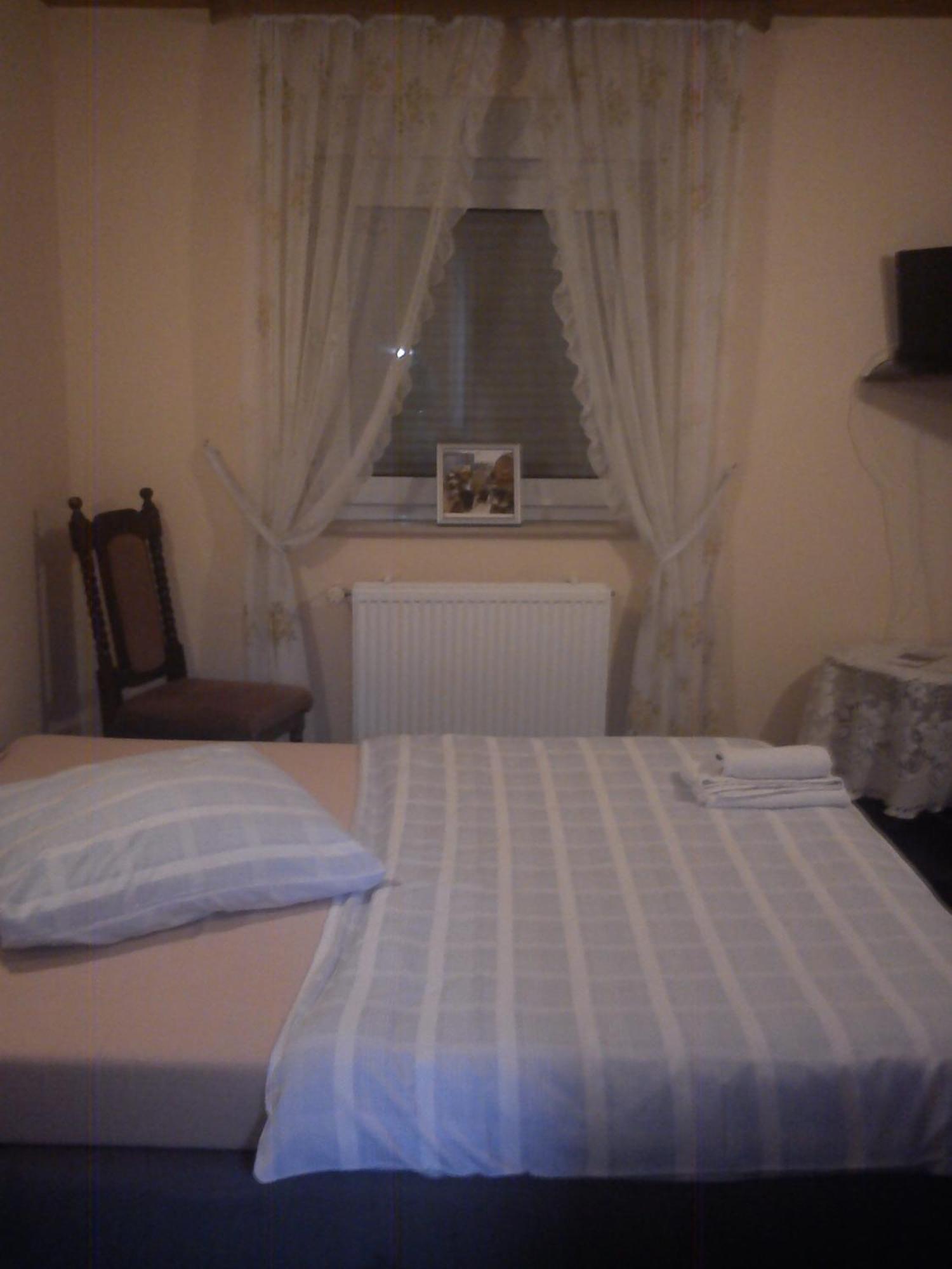 Hotel Zur Kueferschenke เนียร์ชไตน์ ภายนอก รูปภาพ