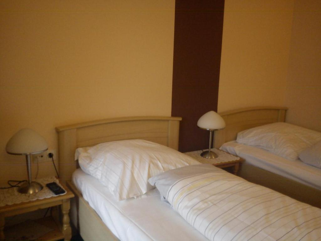 Hotel Zur Kueferschenke เนียร์ชไตน์ ห้อง รูปภาพ