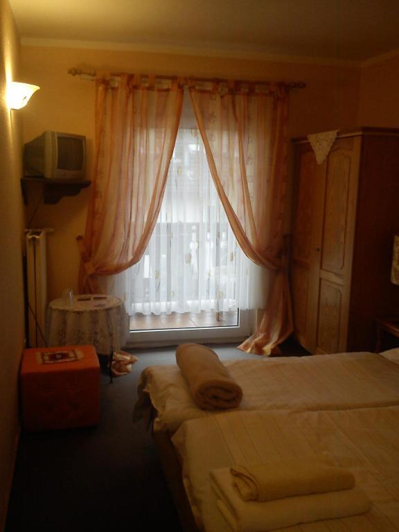 Hotel Zur Kueferschenke เนียร์ชไตน์ ห้อง รูปภาพ