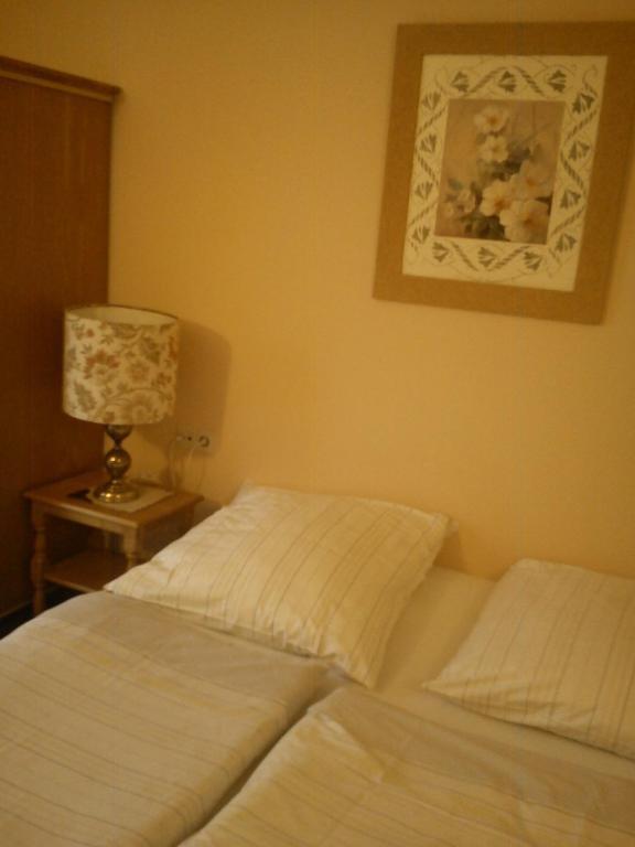 Hotel Zur Kueferschenke เนียร์ชไตน์ ห้อง รูปภาพ